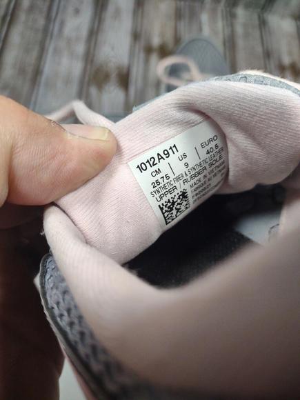 Asics Gel Contend 7 Women's Size 9 Running Shoes Gray Pink 1012A911 - Picture 9 of 9